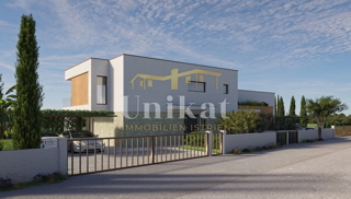 Nuova costruzione: bifamiliare con piscina